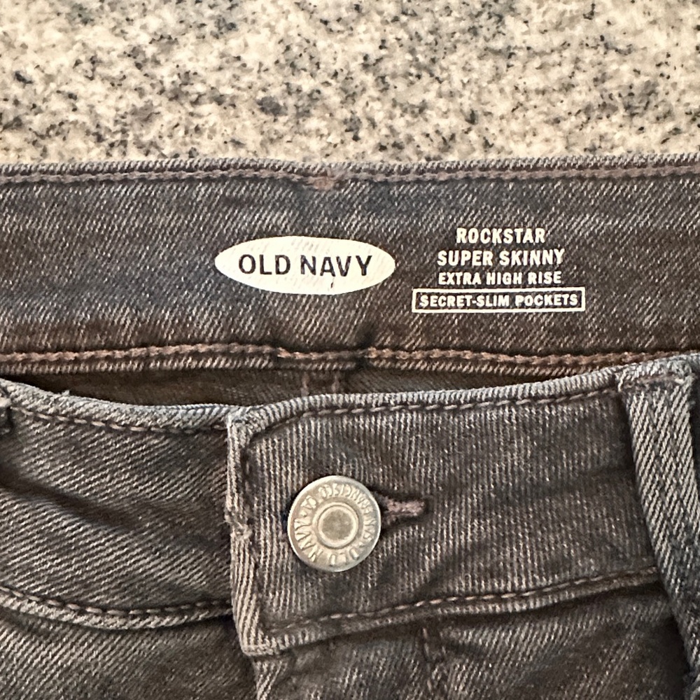 Old Navy Rockstar Extra High Rise Jeans - Dark Gray size 12 - Picture 2 of 10